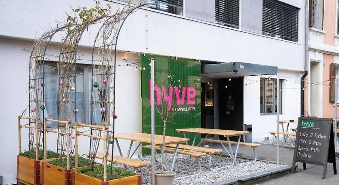 Hyve - meet, sleep, work and eat! EXTERIOR