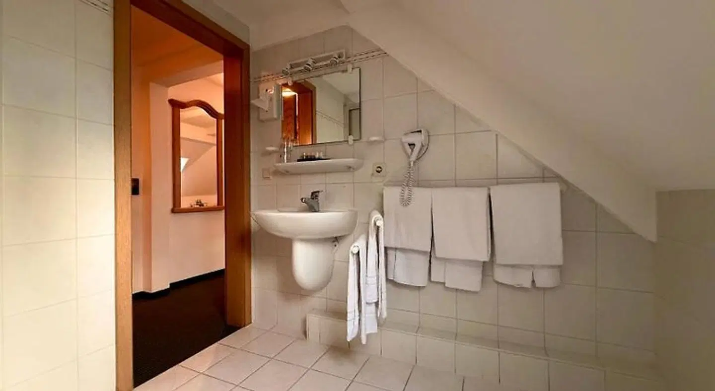 Gasthof Bräustübl Badezimmer