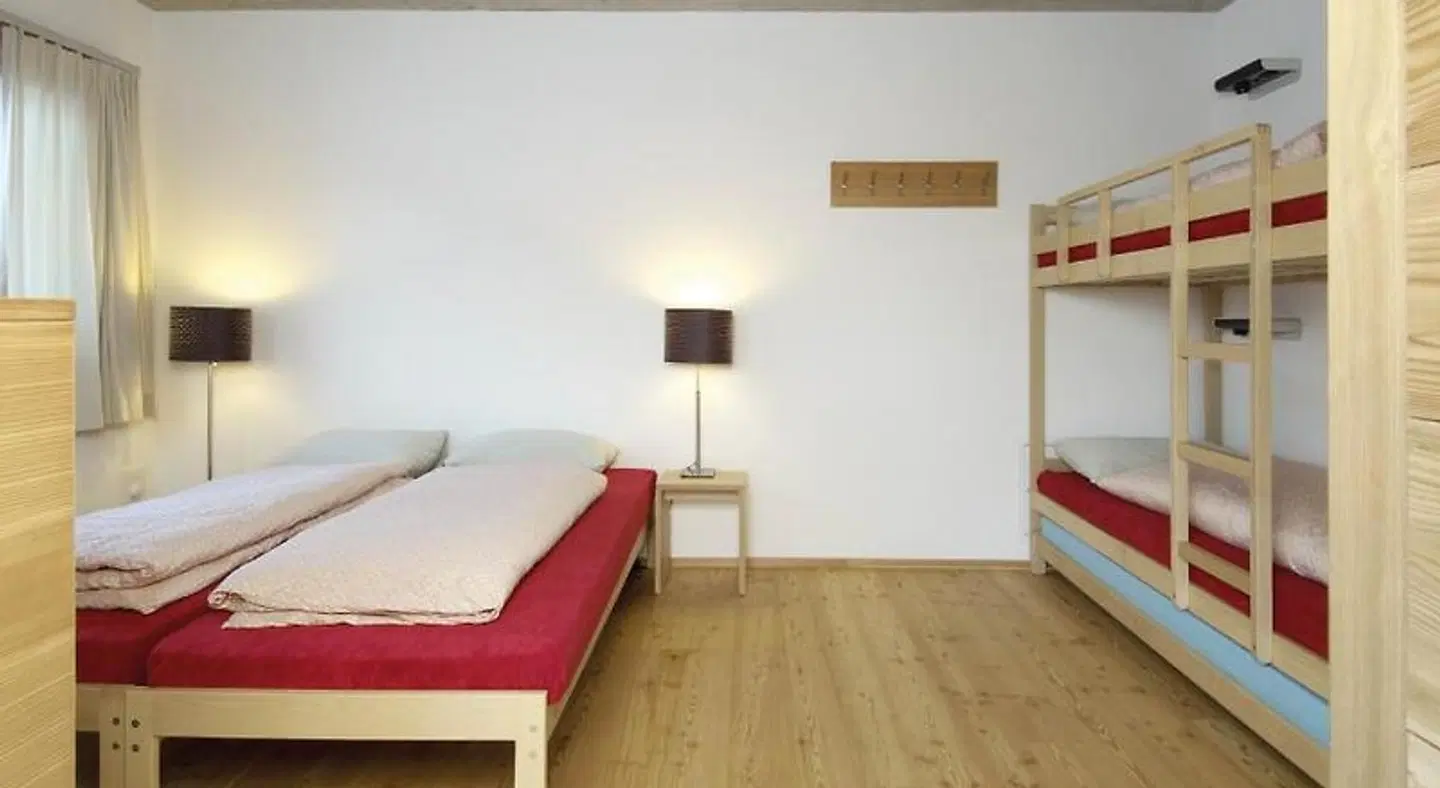Youth Hostel Scuol ROOM_EXAMPLE