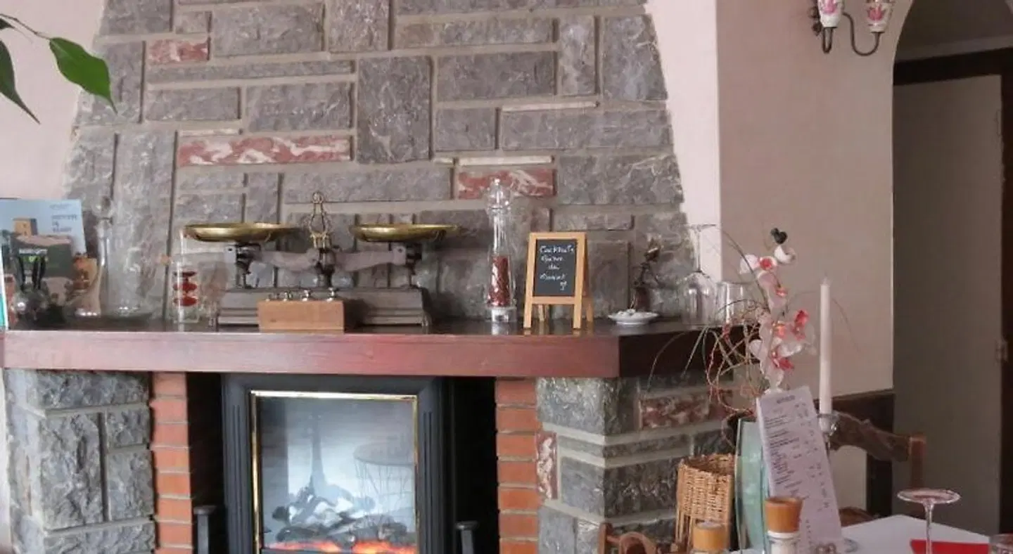 Au Petit Béarn LOUNGE_LOBBY