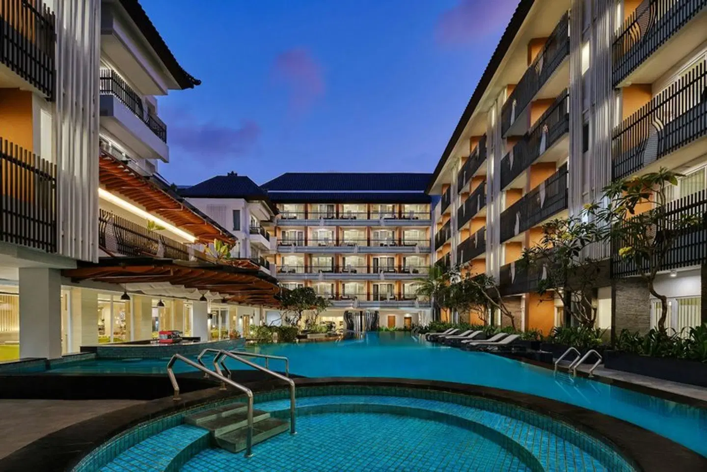 Fairfield by Marriott Bali Kuta Sunset Road EXTERIOR