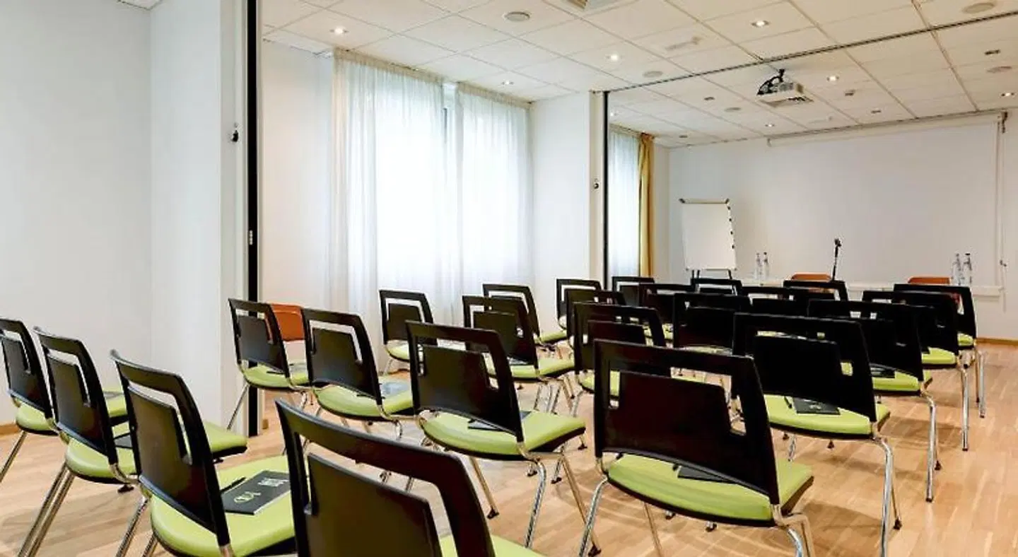 B&B Hotel Trento Konferenz