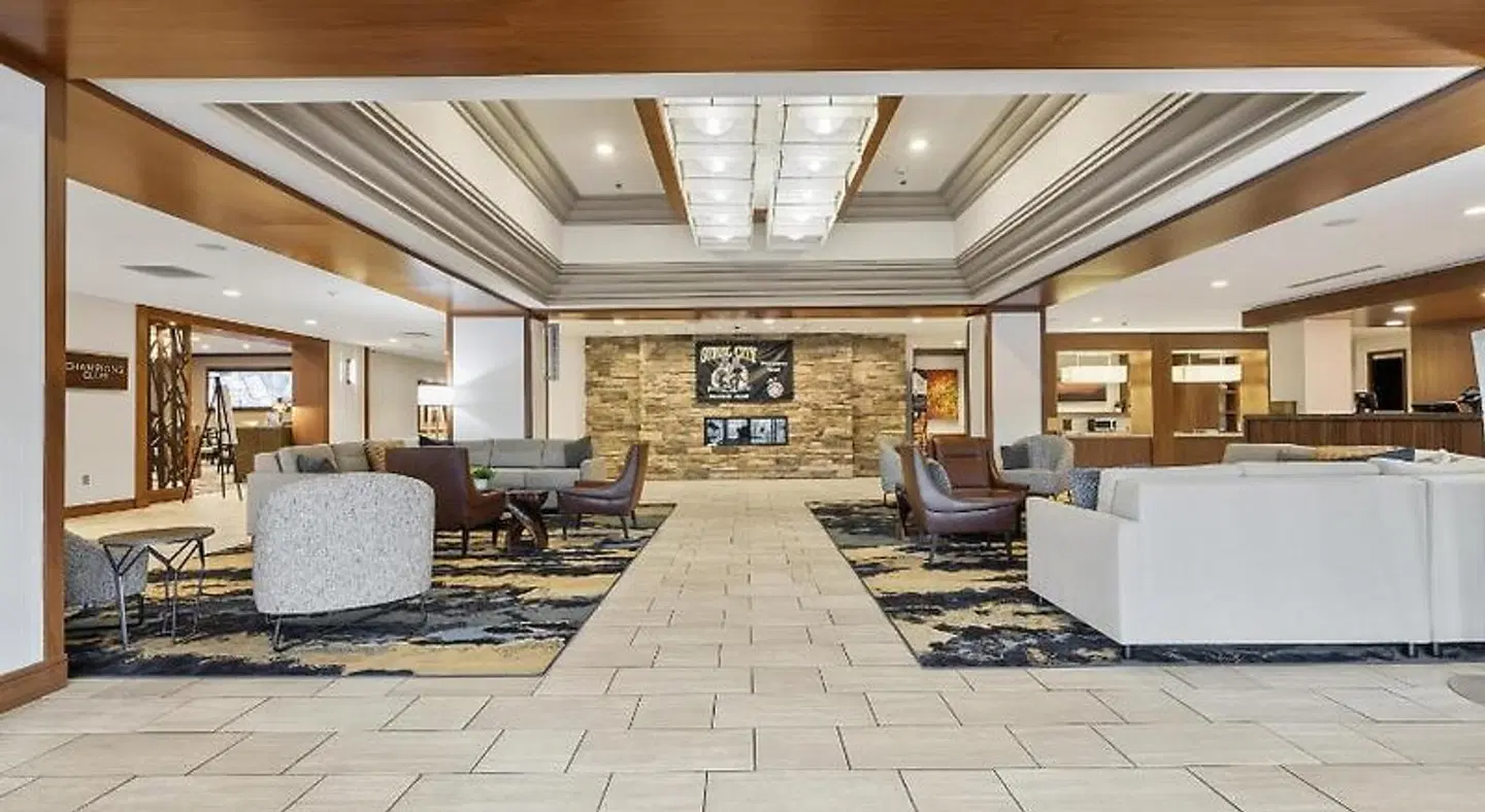 DoubleTree by Hilton Pittsburgh-Green Tree LOUNGE_LOBBY