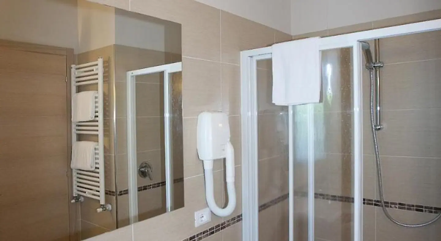 Porto Azzurro Badezimmer