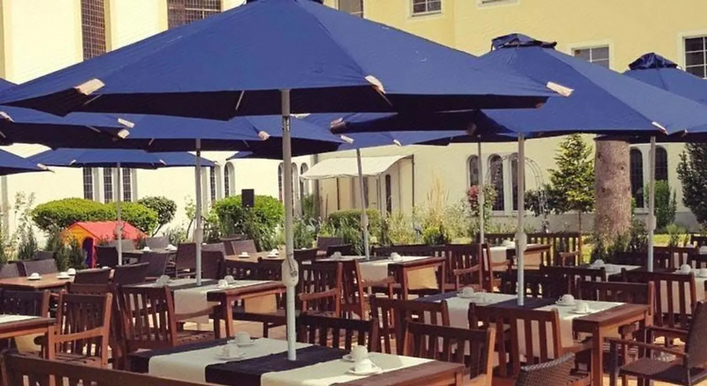 Domaene Walberberg Schlosshotel Terrasse
