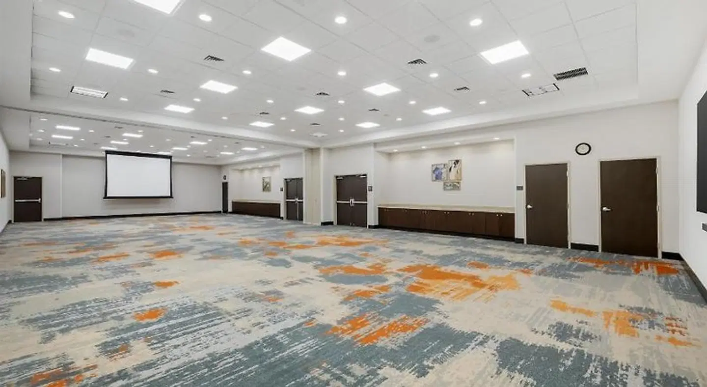 Hampton Inn & Suites Bend LOUNGE_LOBBY