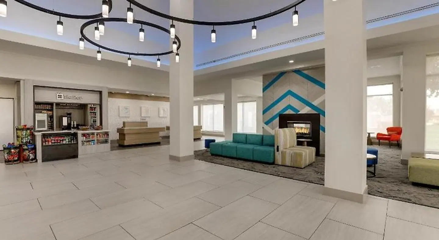 Hilton Garden Inn Fort Worth/Fossil Creek LOUNGE_LOBBY