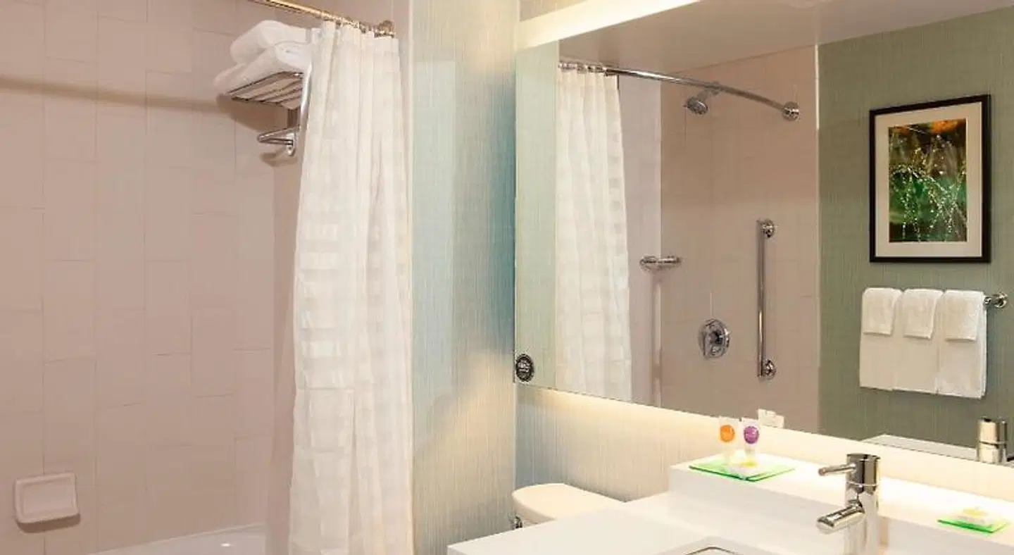 Hyatt Place Champain/Urbana Badezimmer