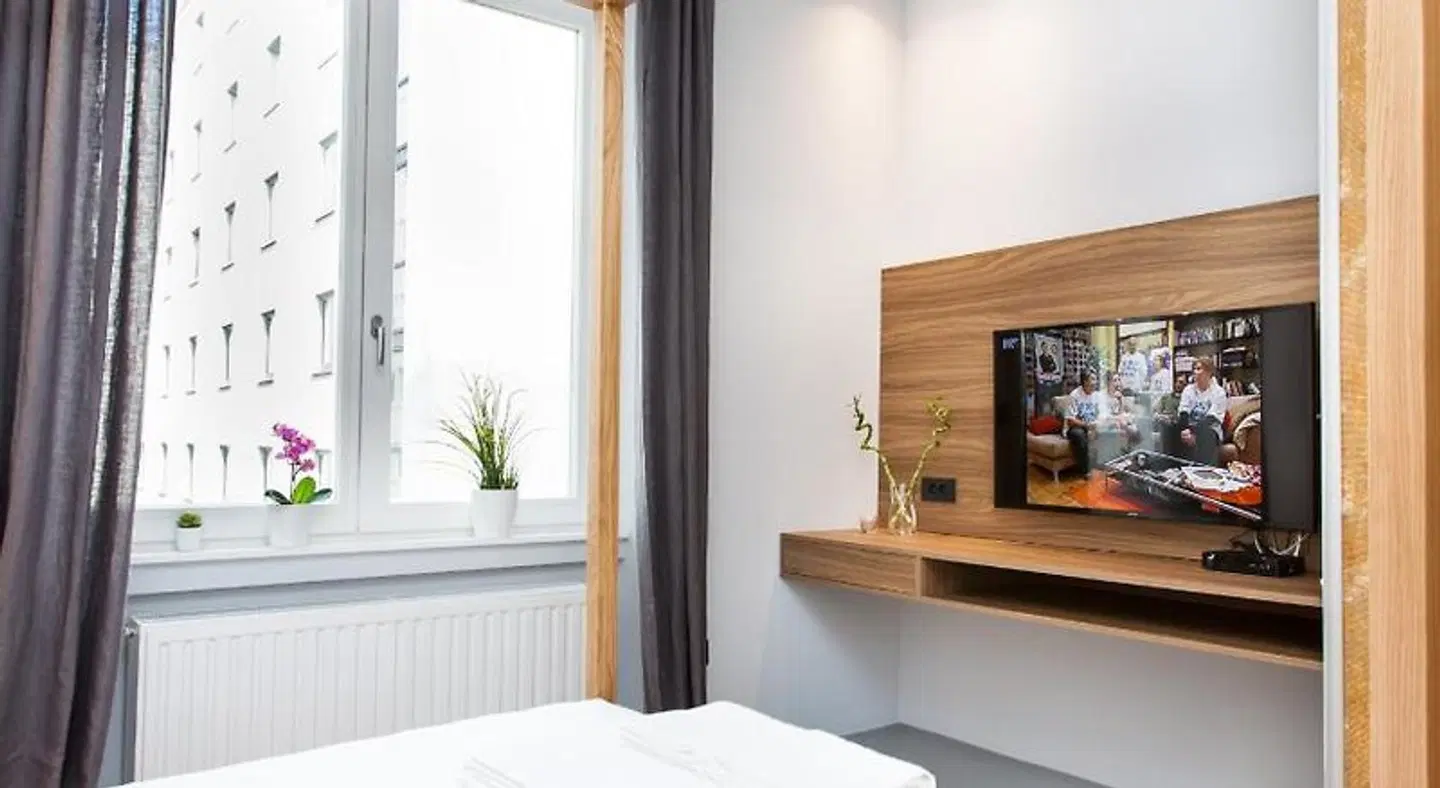Rooms and Apartments Glossy ROOM_EXAMPLE