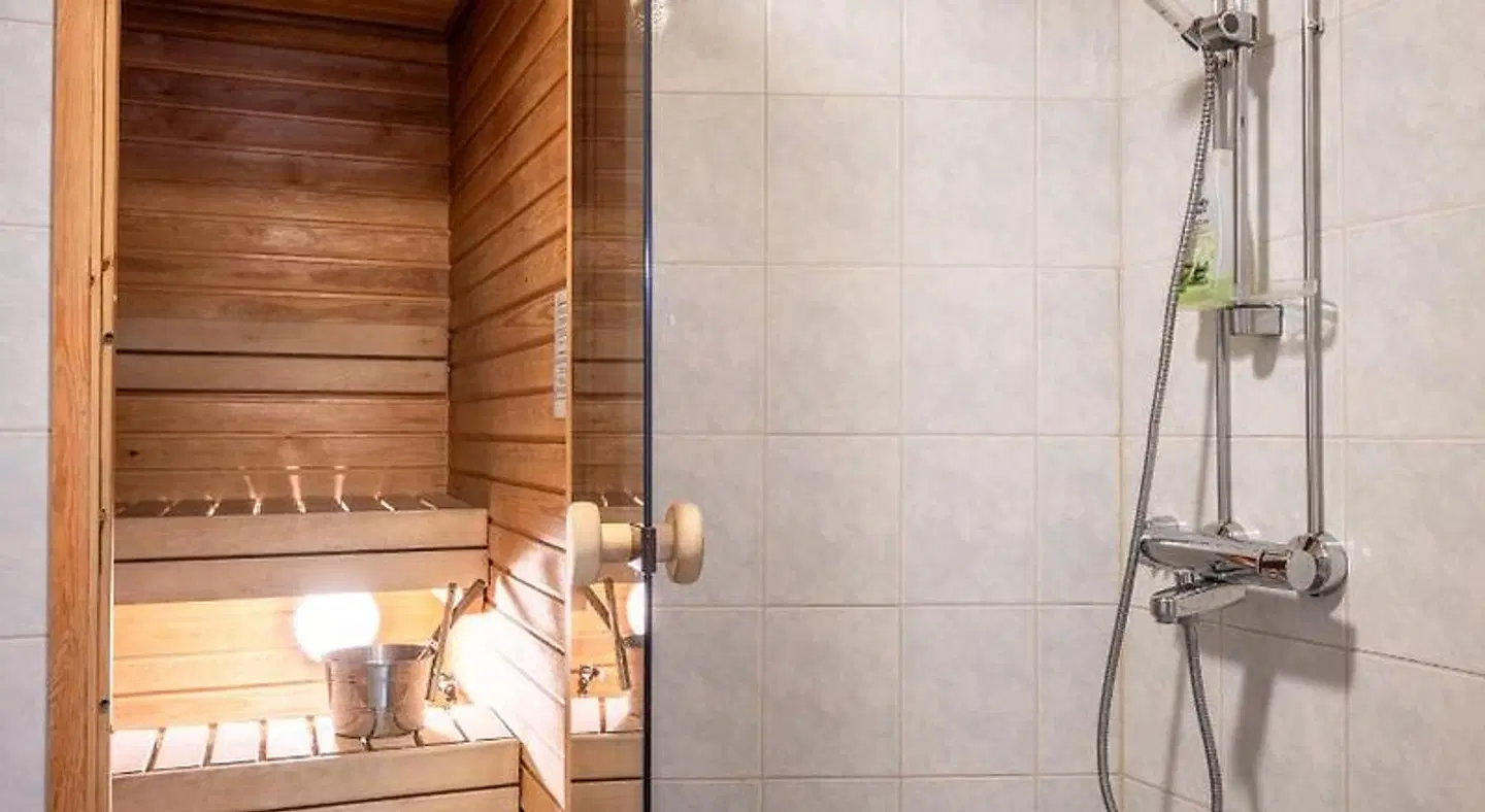 Rukariutta Apartments Badezimmer