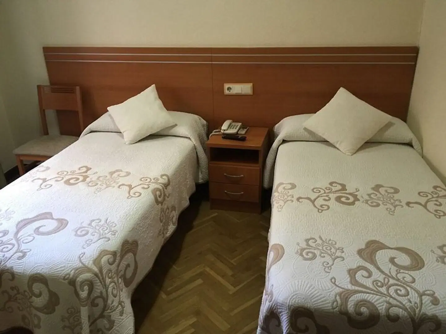 Hostal Galaico ROOM_EXAMPLE