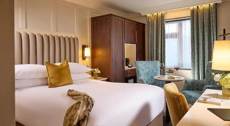 Castlecourt – Hotelfoto