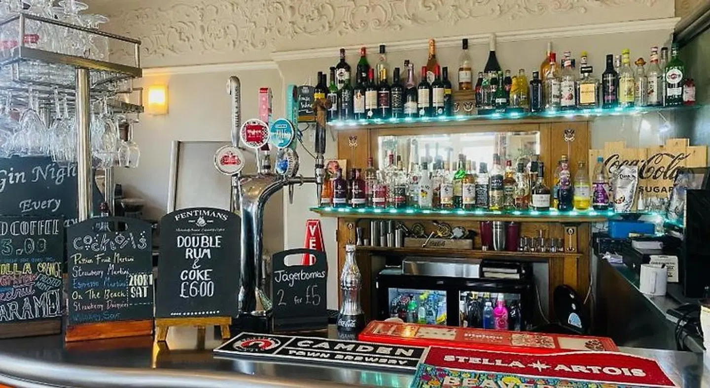 Bentinck Hotel Bar