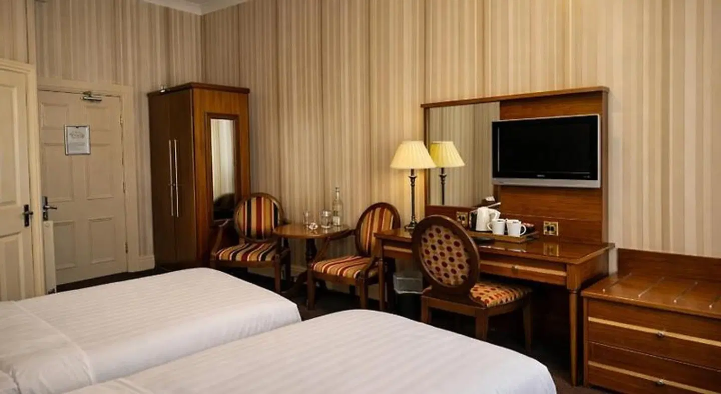 Tre-Ysgawen Hall, Country House Hotel & Spa ROOM_EXAMPLE