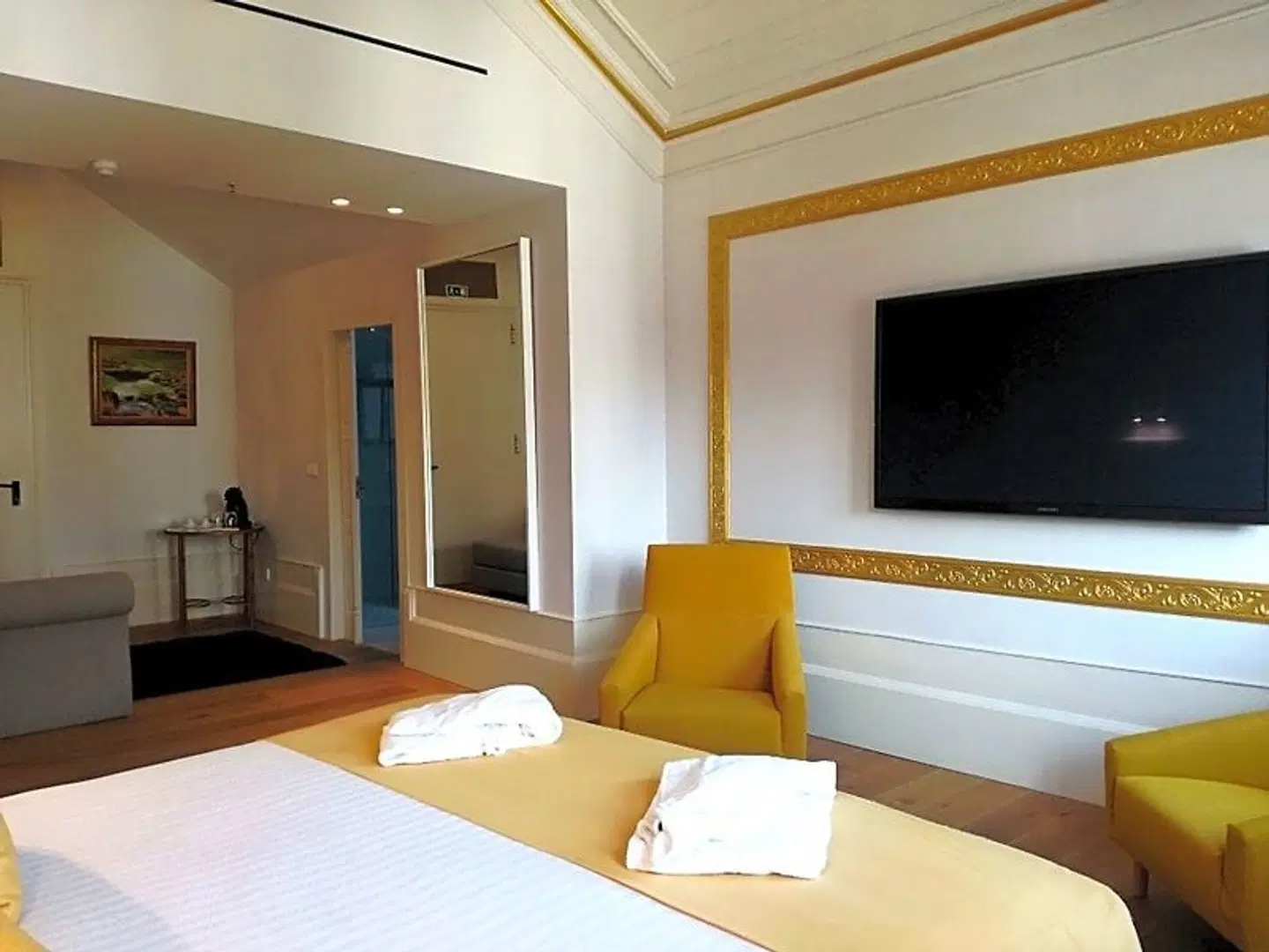 EMAJ Boutique Hotel ROOM_EXAMPLE