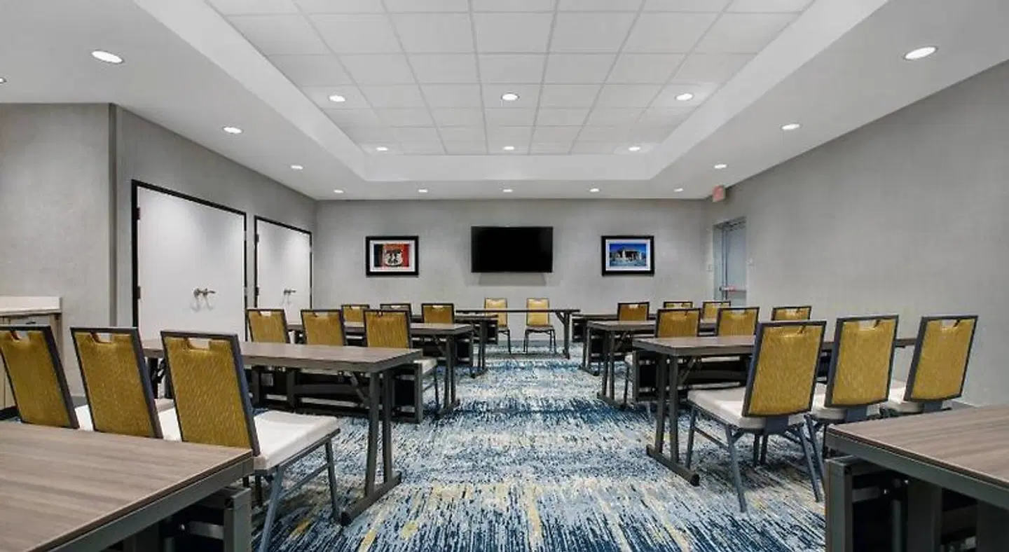 TownePlace Suites by M. PHX Glendale Sports & E. District Konferenz