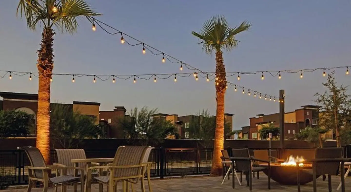 TownePlace Suites by M. PHX Glendale Sports & E. District Bar