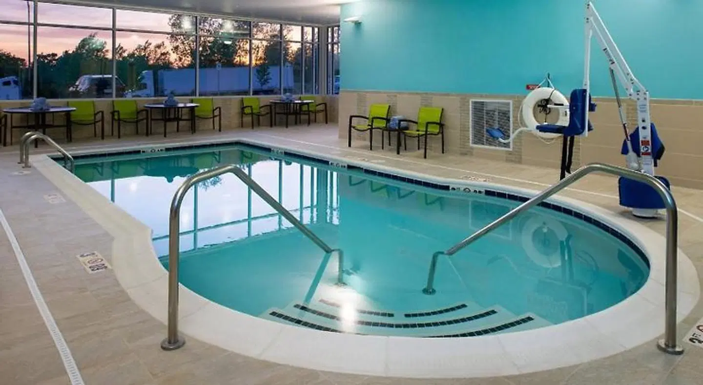 SpringHill Suites by Marriott Kansas City Northeast Hallenbad