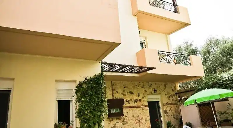 Home Suites – Hotelfoto