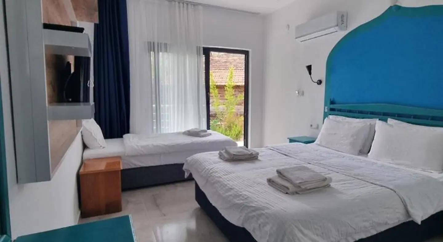 Sunset Boutique Hotel & Apartments ROOM_EXAMPLE