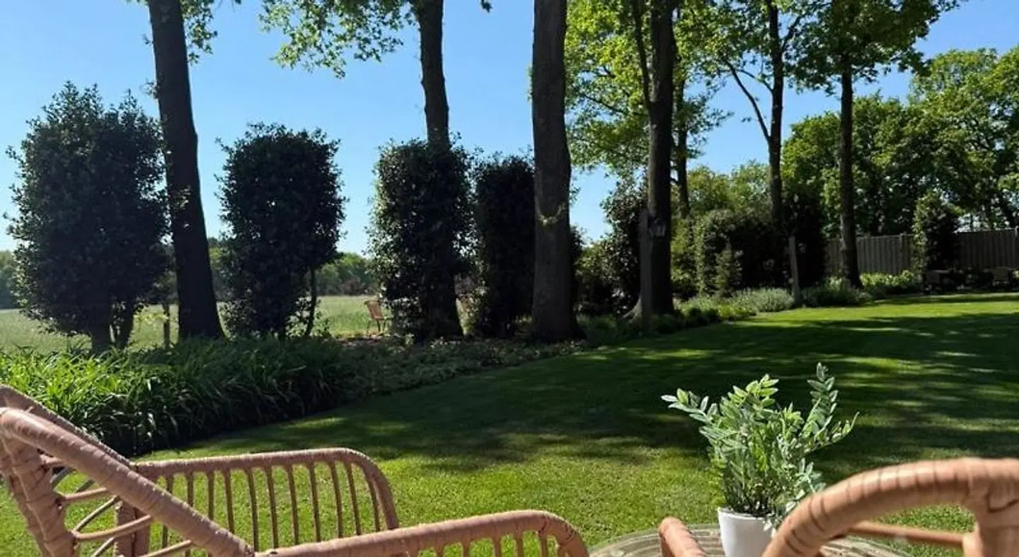 B&B Logement Grenzeloos Doldersum Terrasse