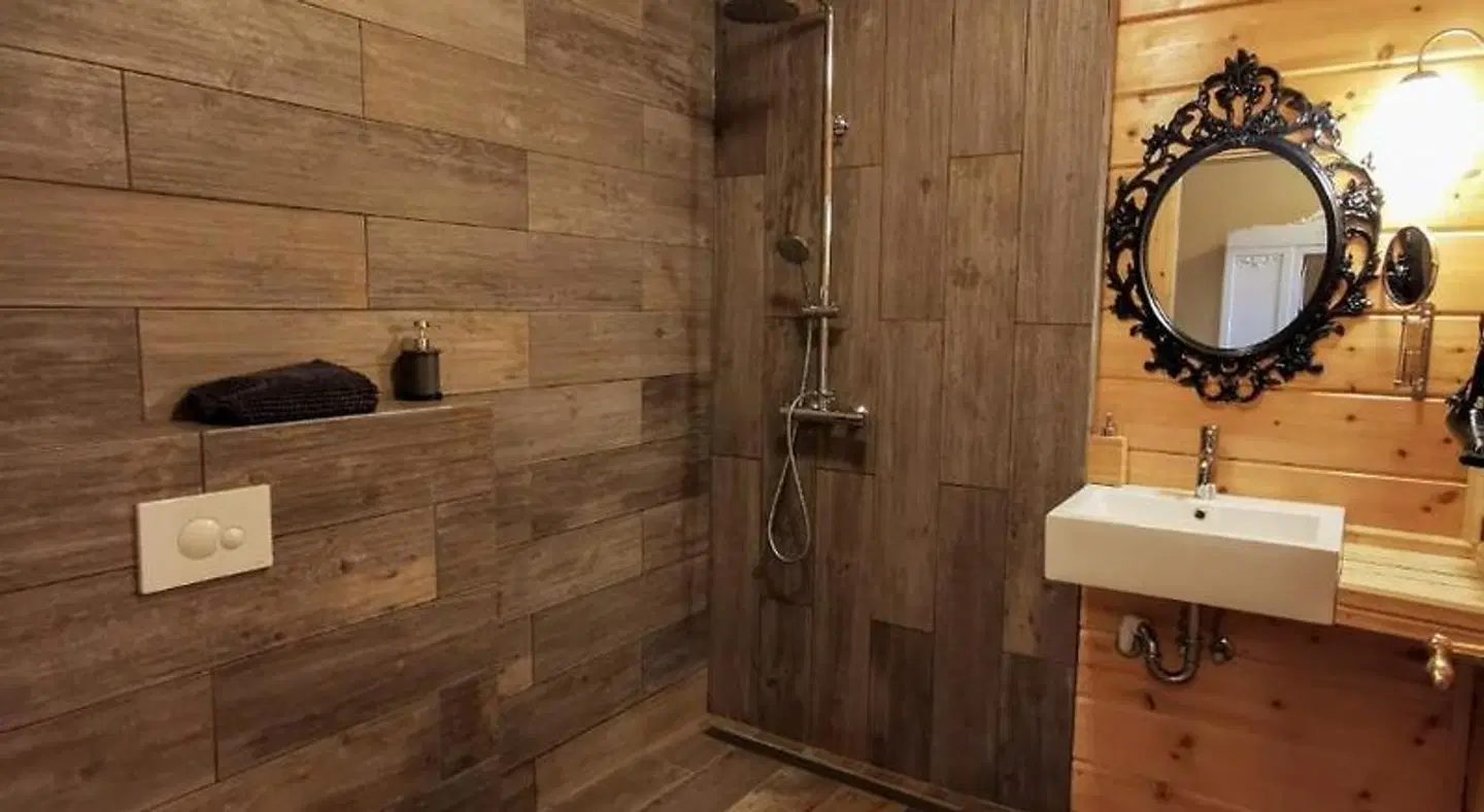 Hotel Stundarfriður Badezimmer