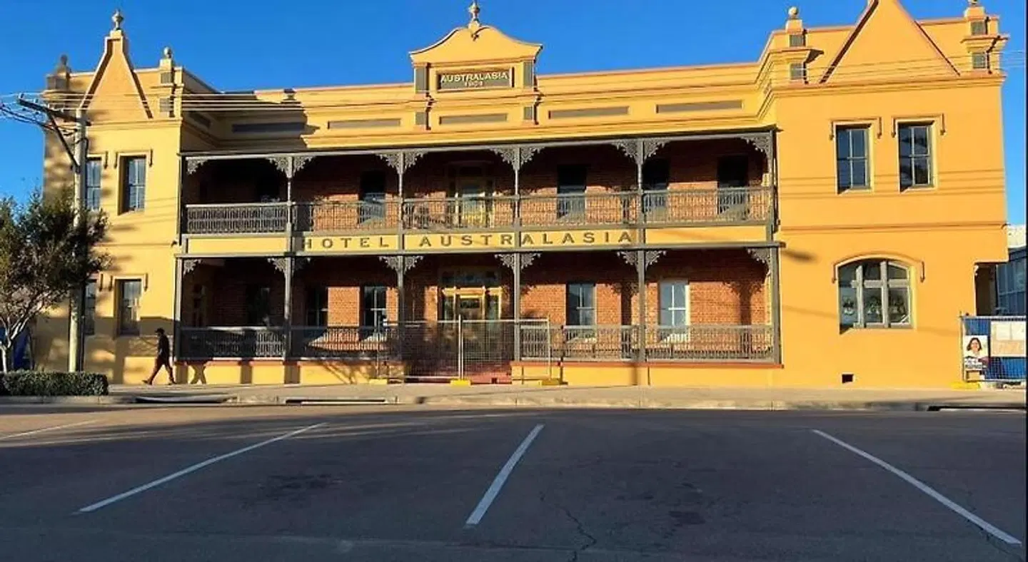 Hotel Australasia EXTERIOR