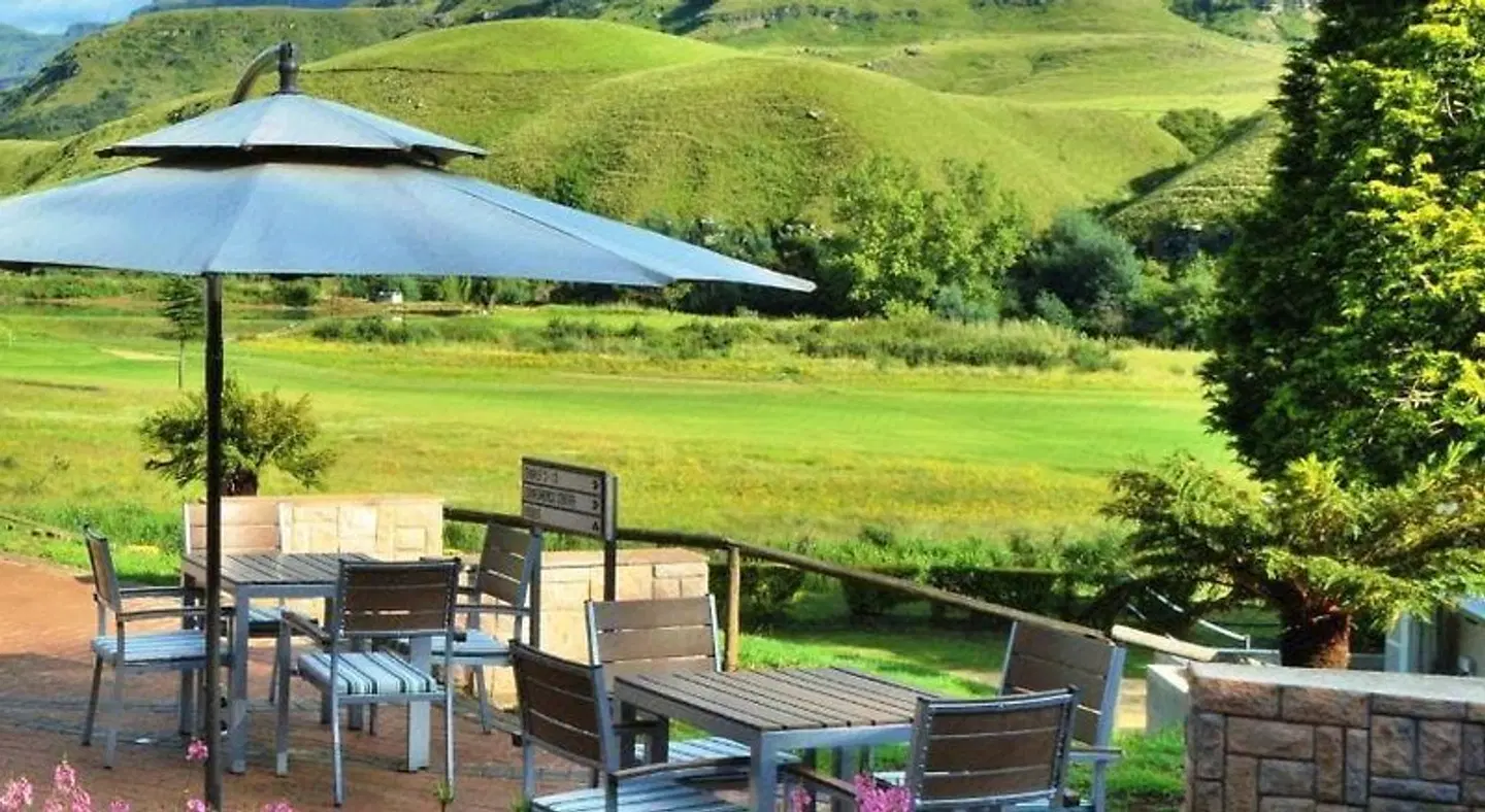 Premier Resort Sani Pass Garten