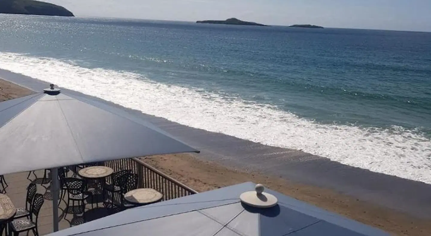 Gwesty Ty Newydd Strand