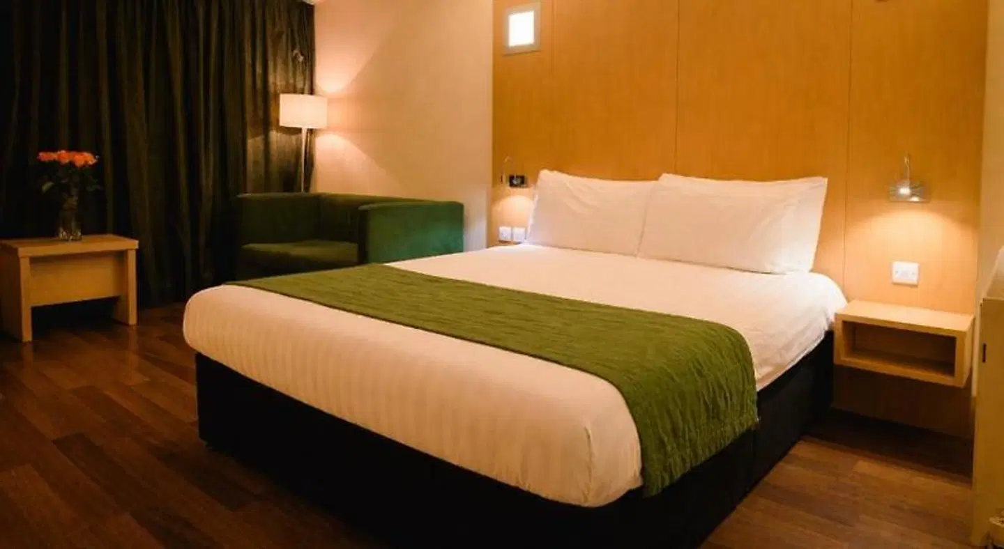 Station House ROOM_EXAMPLE