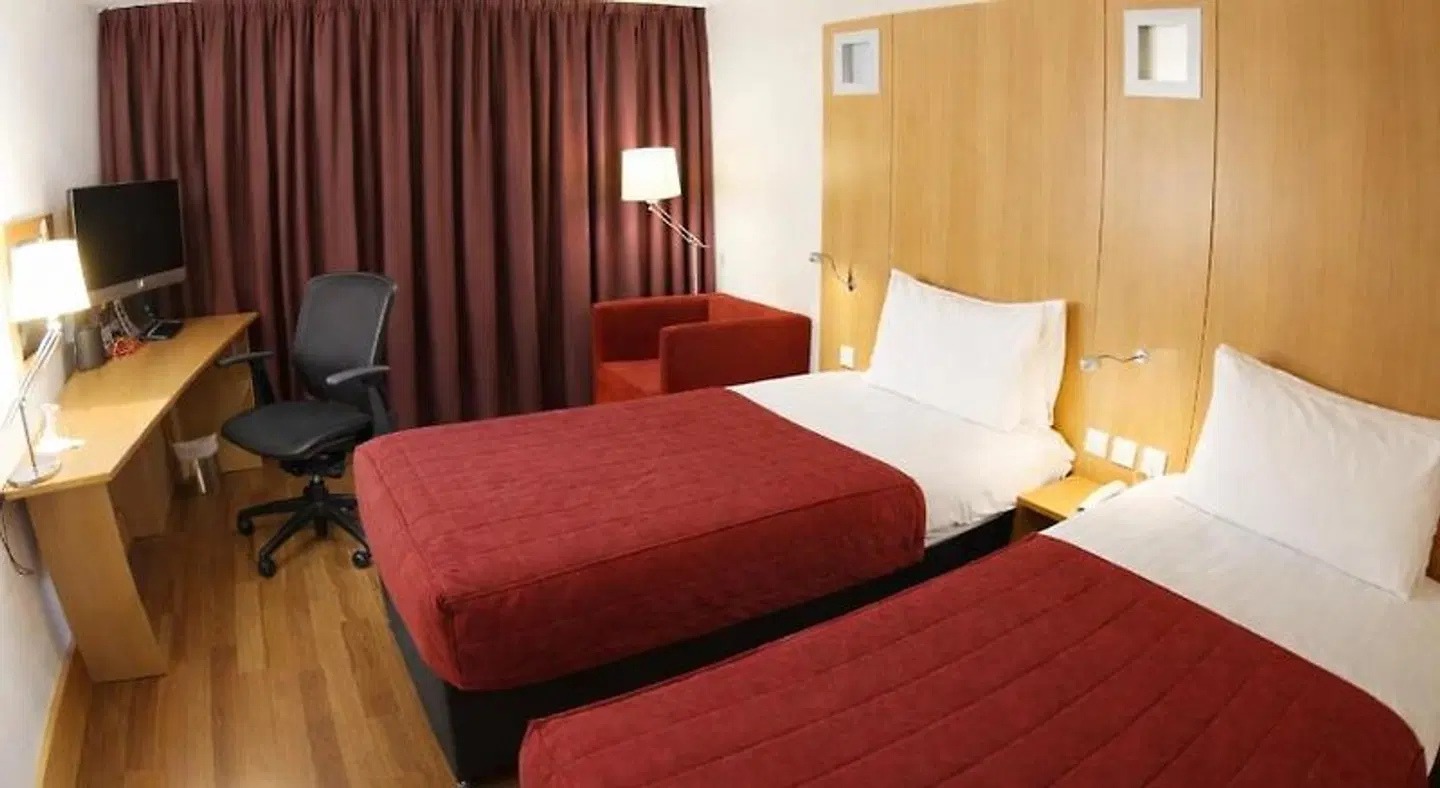 Station House ROOM_EXAMPLE