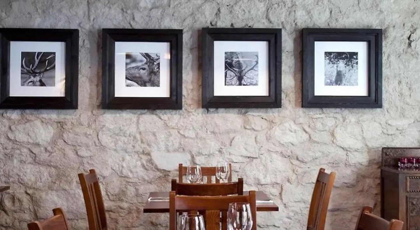 The Three Crowns Restaurant