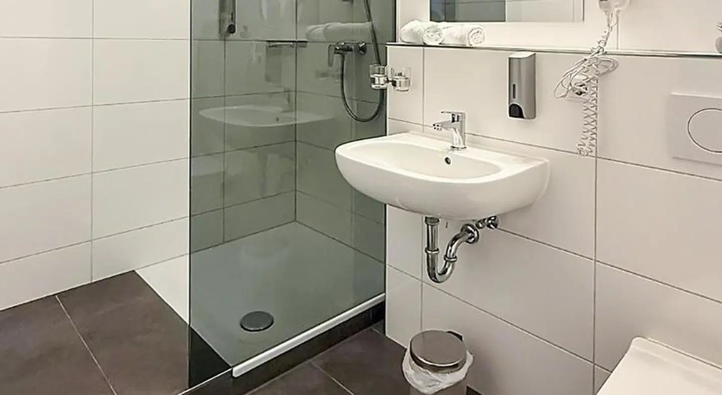 STADT-Hotel Lörrach Badezimmer