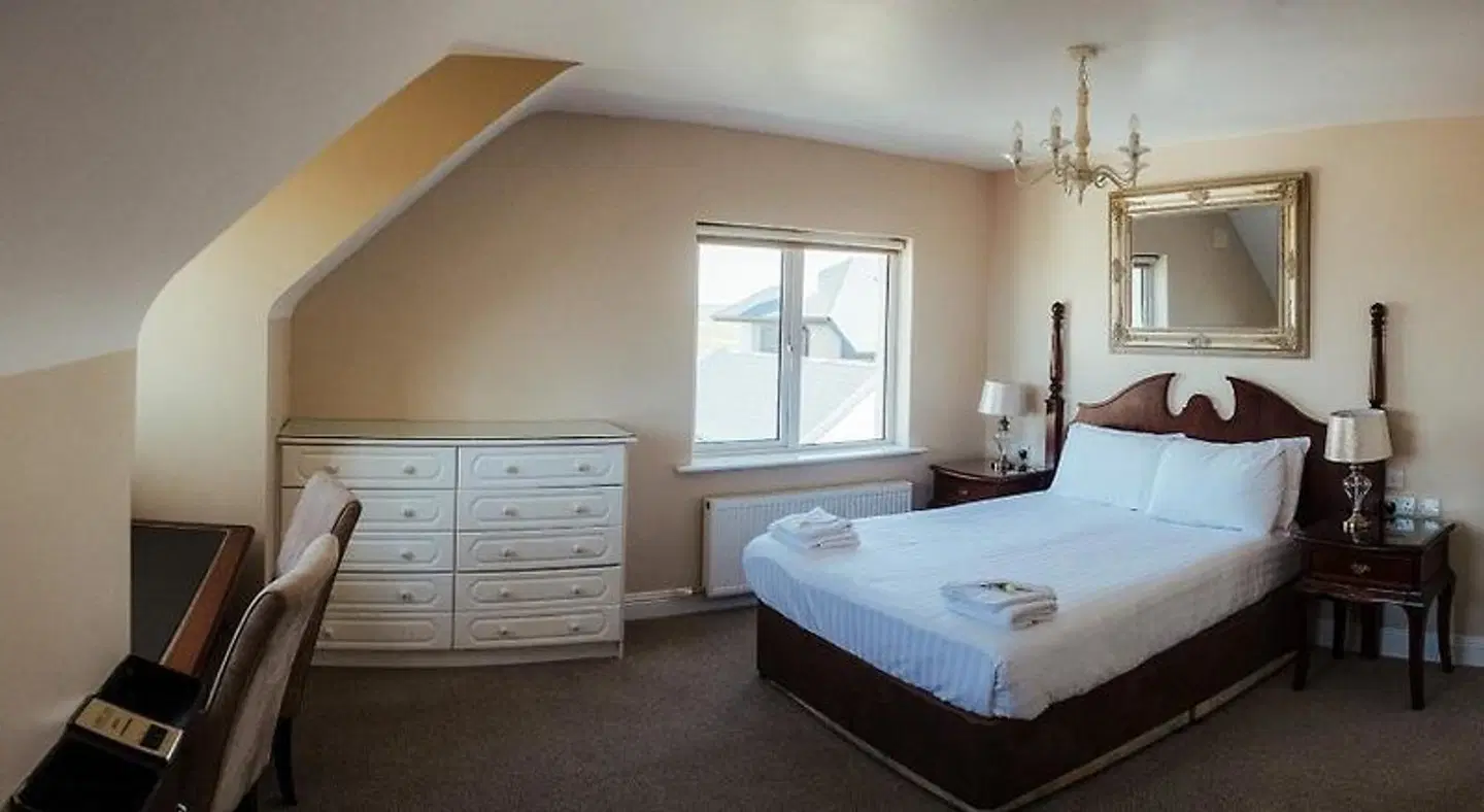 Lehinch Lodge - Guest House ROOM_EXAMPLE