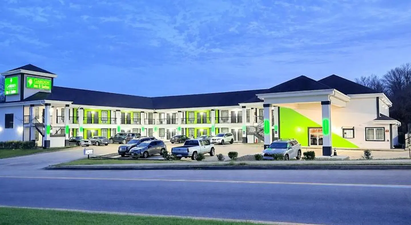 Garden Inn and Suites EXTERIOR
