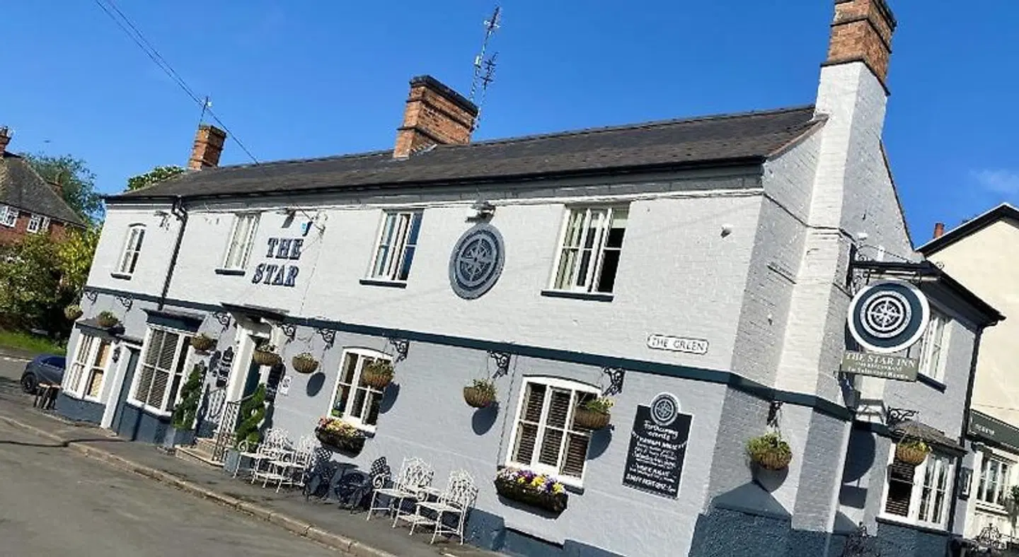 The Star Inn 1744 EXTERIOR