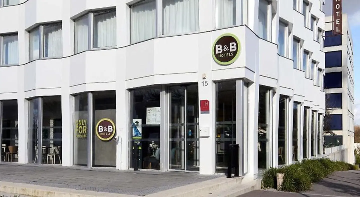 B&B Hôtel Massy Gare TGV EXTERIOR