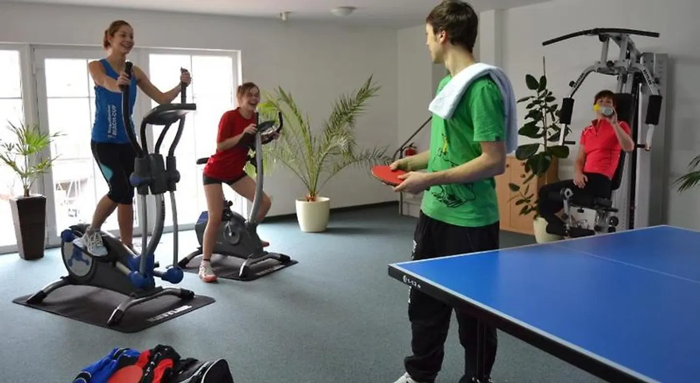 Vier Jahreszeiten SPORTS_AND_LEISURE