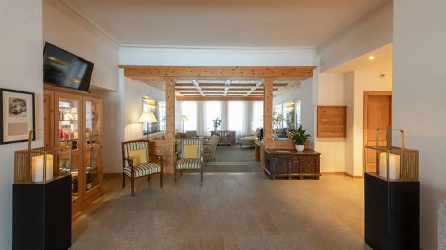 Post LOUNGE_LOBBY
