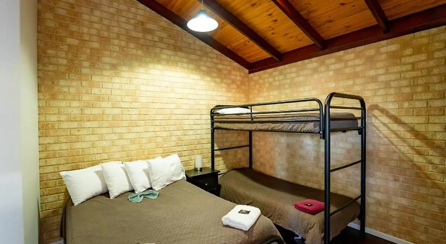 Yot Spot Apartments HEALTH_BEAUTY