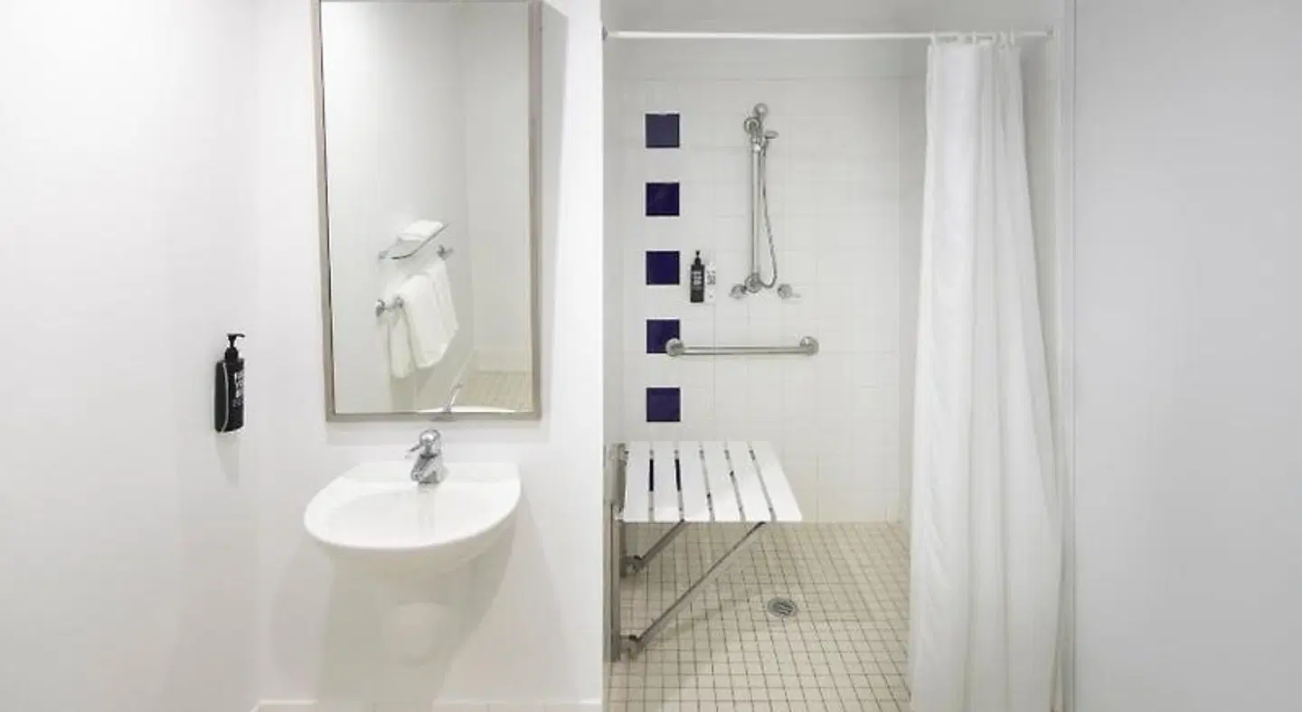 Mercure Sydney Bankstown Badezimmer