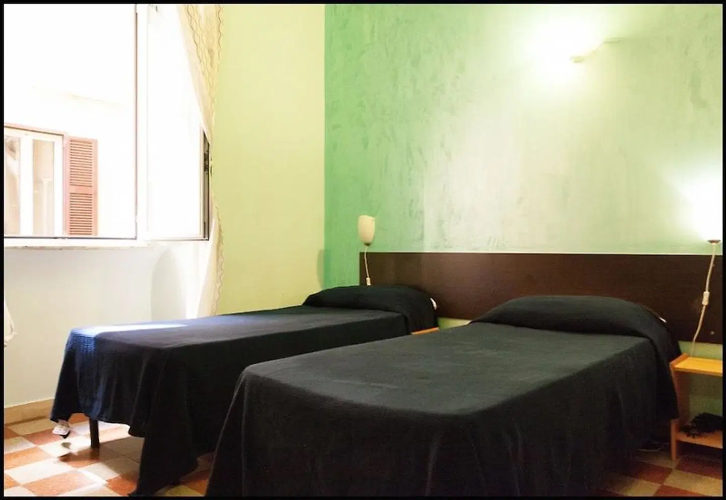 Roman Holidays Hostel ROOM_EXAMPLE