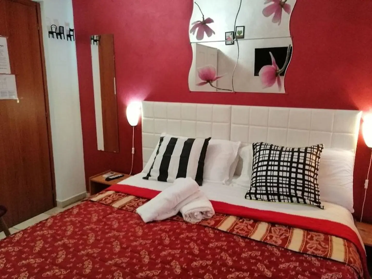 Roman Holidays Hostel ROOM_EXAMPLE
