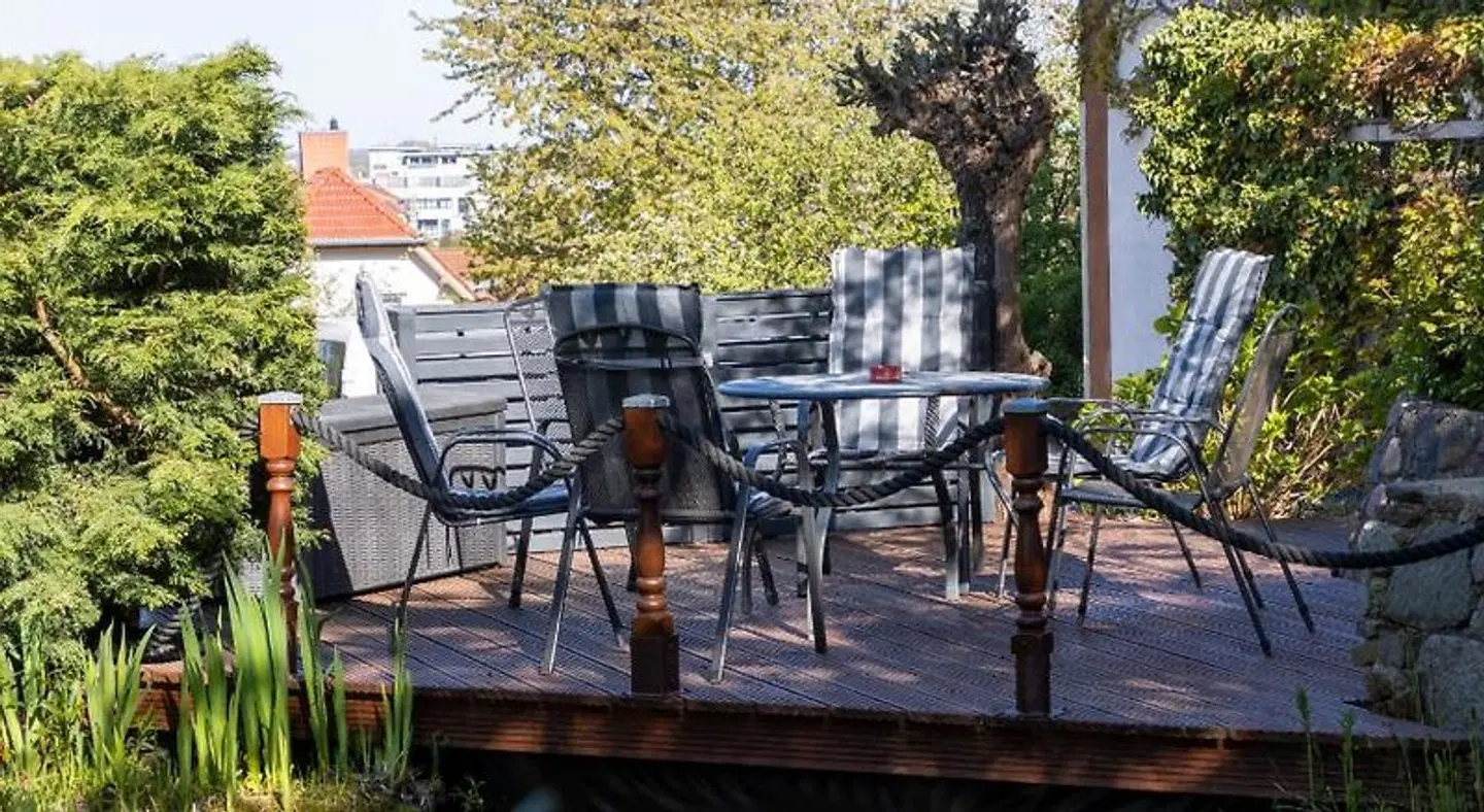 Gesellschaftshaus Terrasse