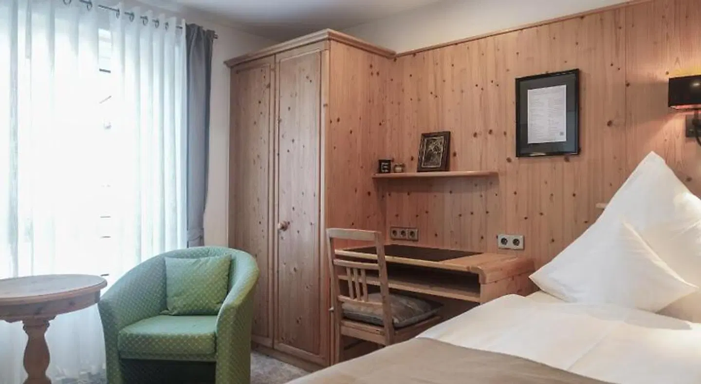 In der Breite ROOM_EXAMPLE