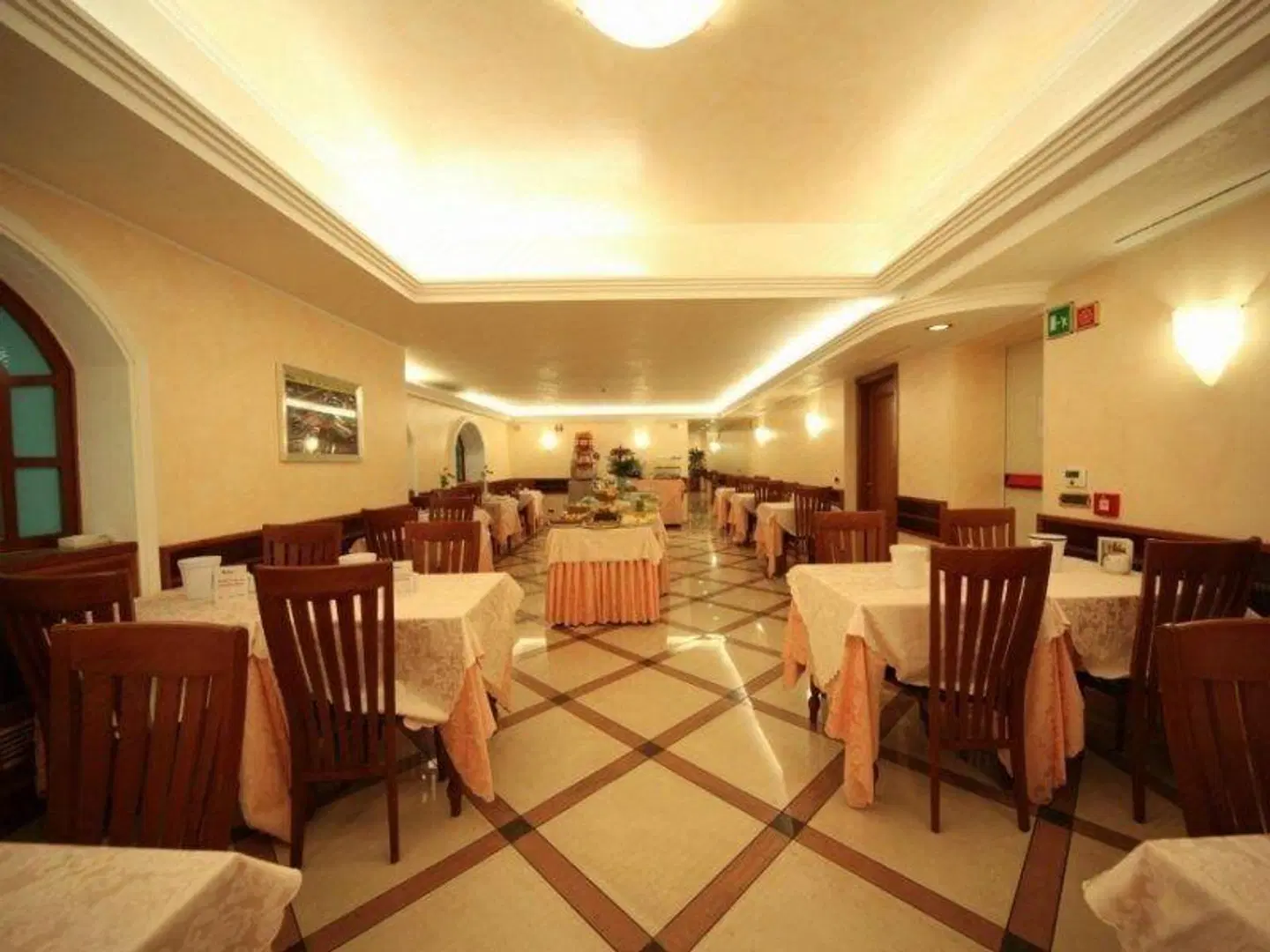 Mokinba Hotels Montebianco Restaurant