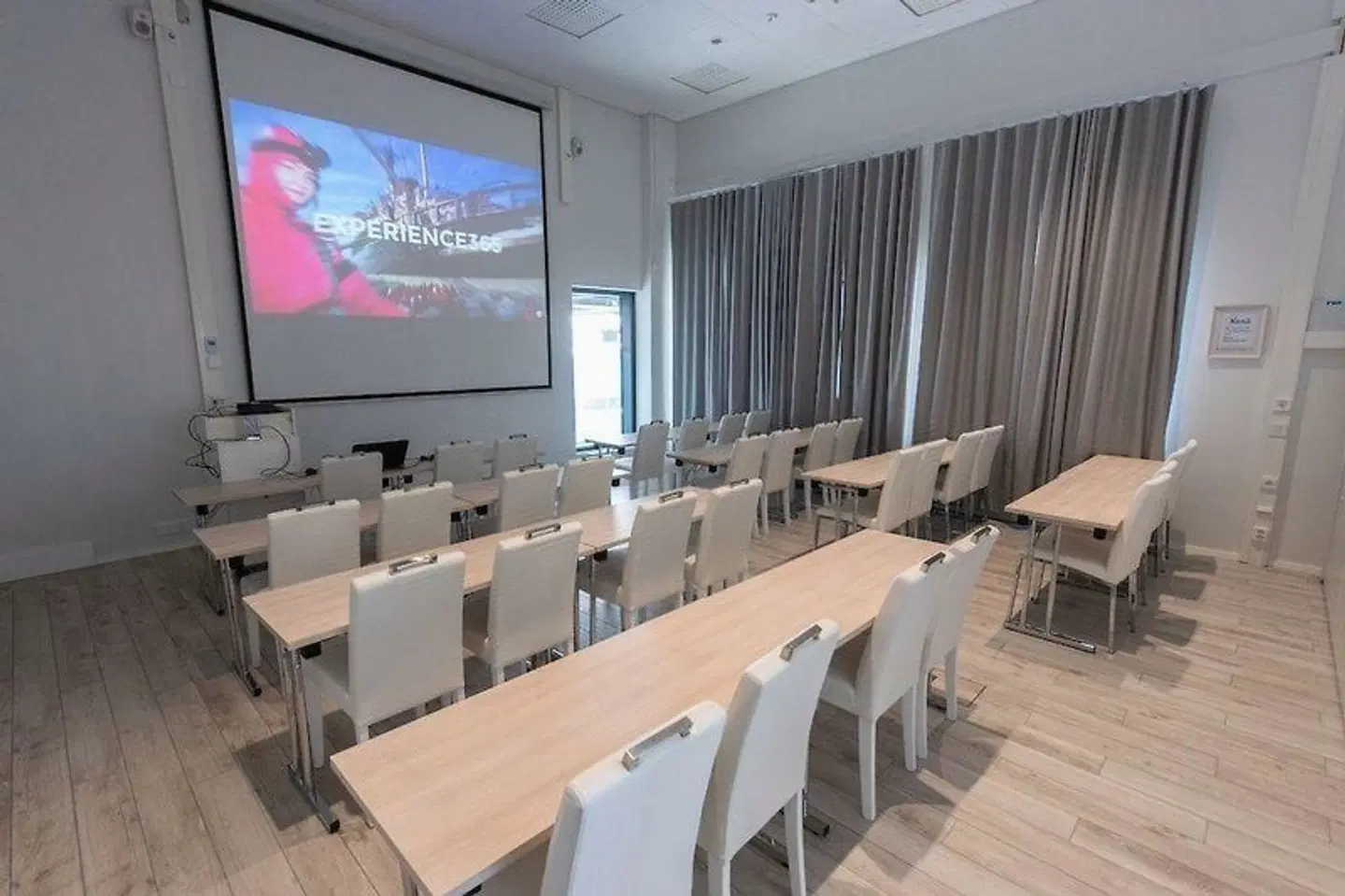 Seaside Glass Villas Konferenz
