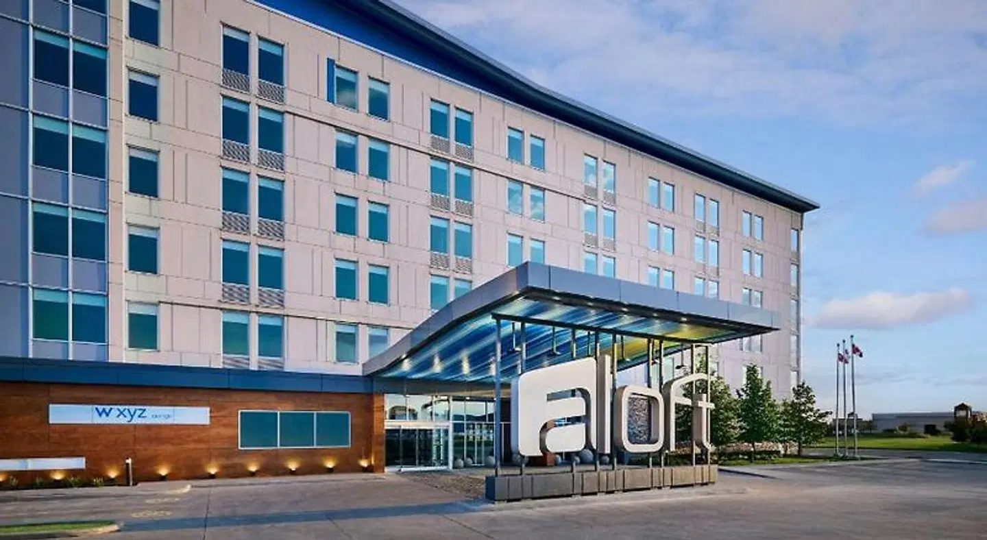 Aloft Vaughan Mills EXTERIOR