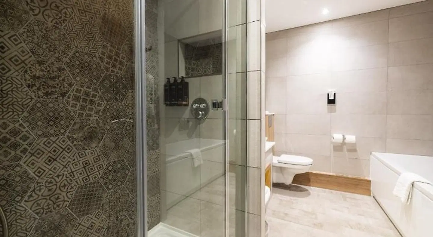 Mercure Newcastle George Washington Hotel Golf and Spa Badezimmer