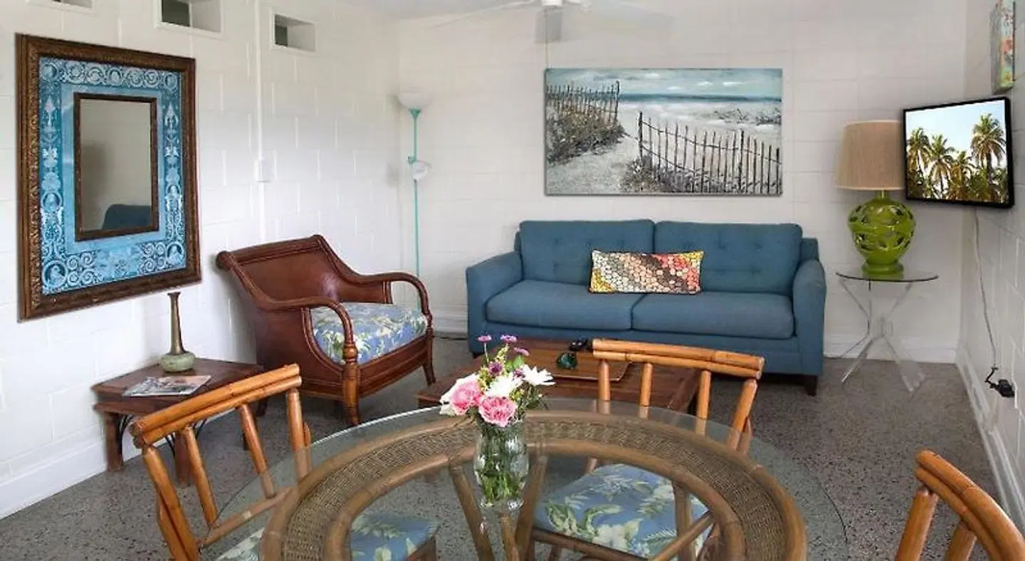 South Beach Place - Vero Beach ROOM_EXAMPLE